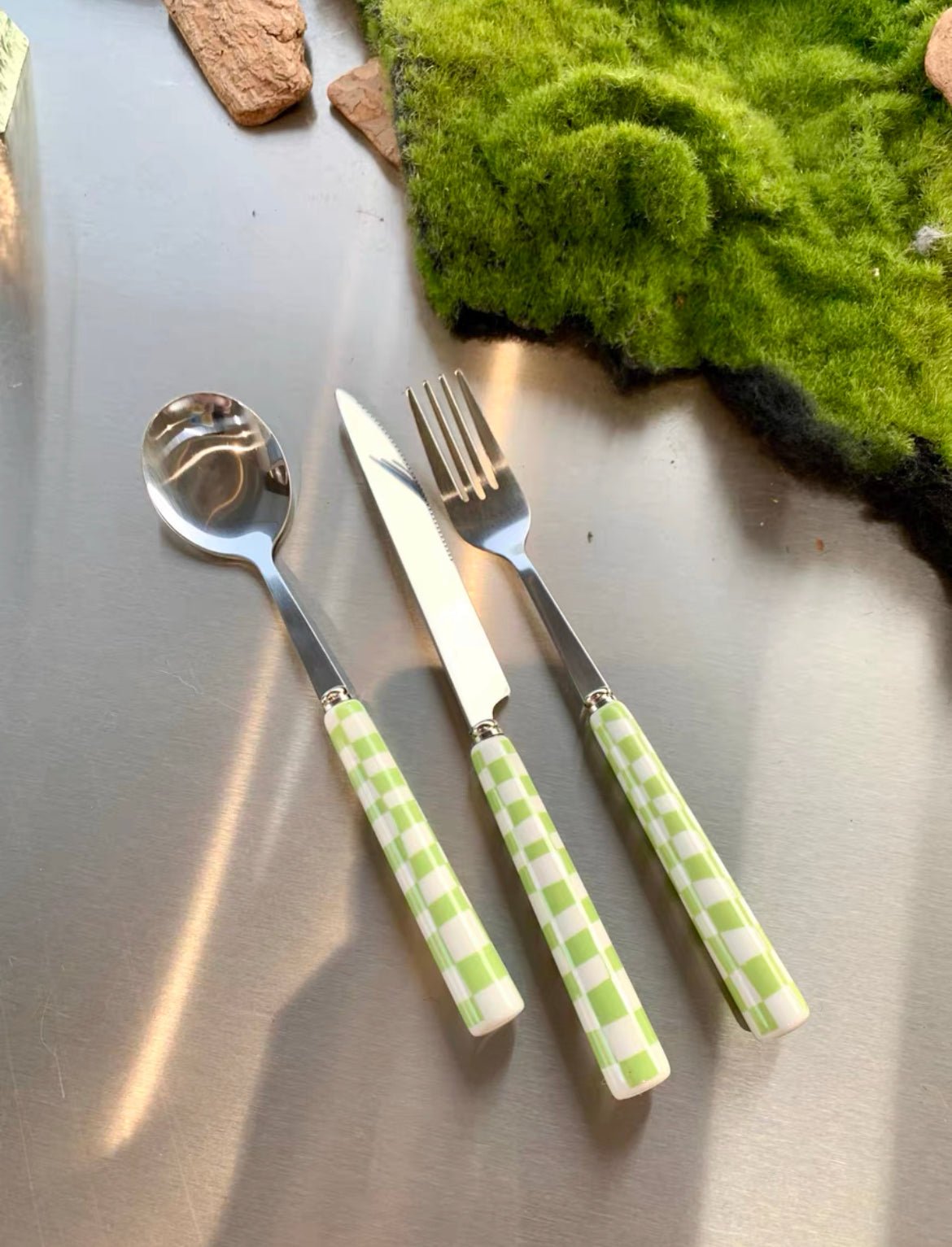 Checkered Flatware Set