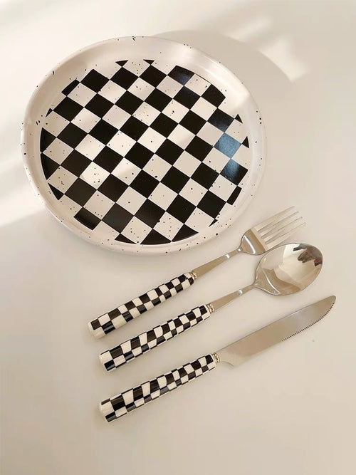 Checkered Flatware Set