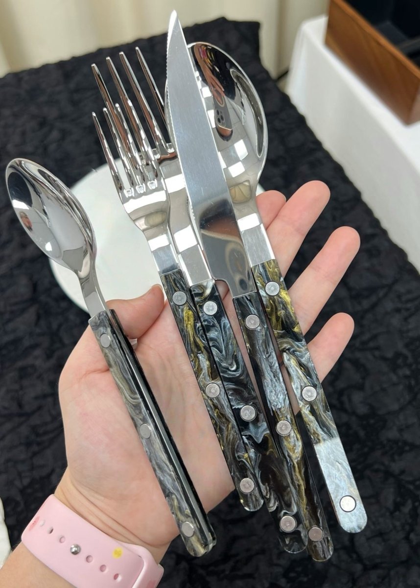 Modern Flatware Set