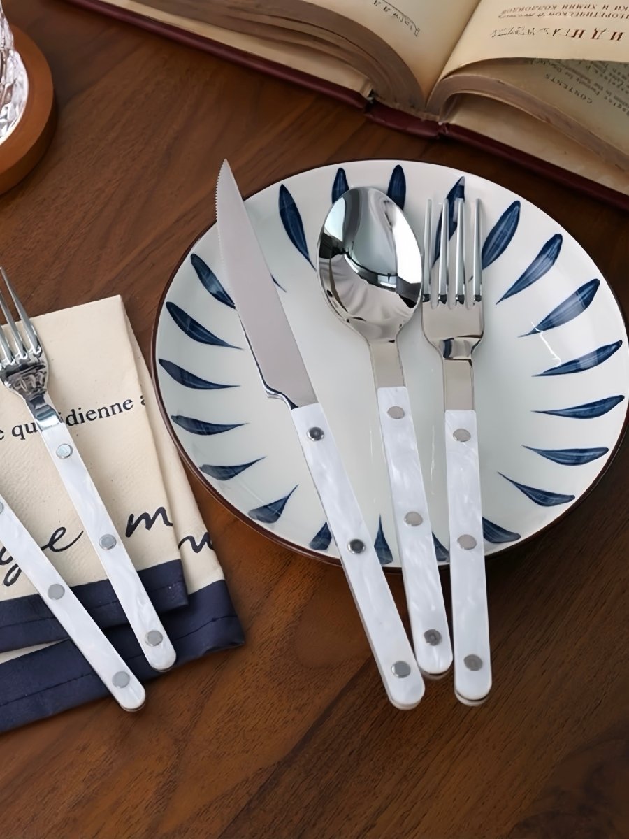Modern Flatware Set